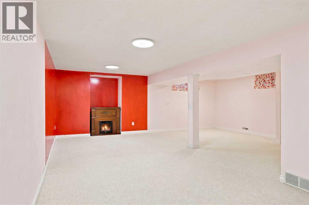 820 Canford Crescent Southwest - Photo 29