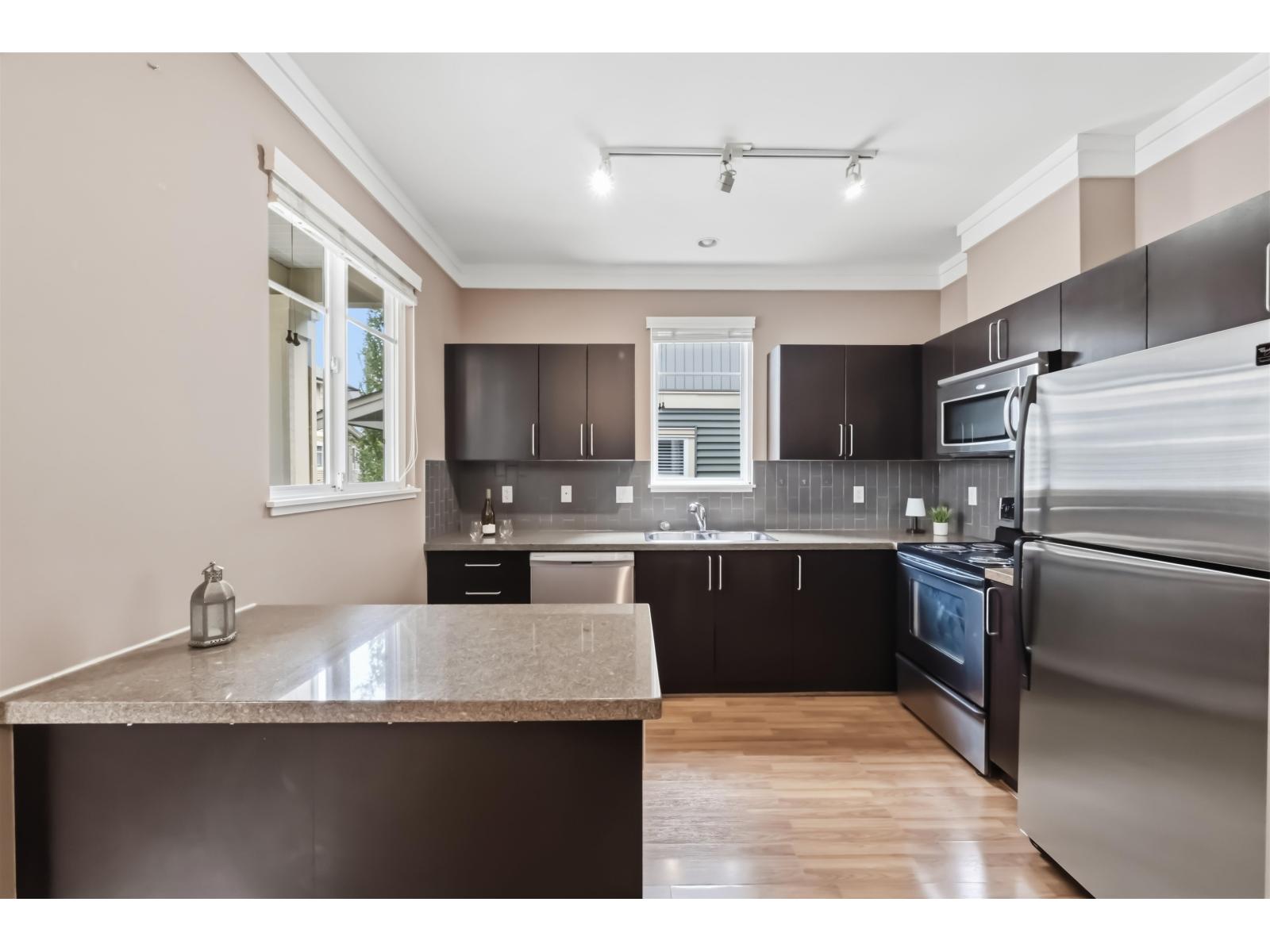 3 Bed, 3 Bath House for Sale in Surrey – 23 6575 192 STREET, Surrey – MLS# R3155045 - Image 3