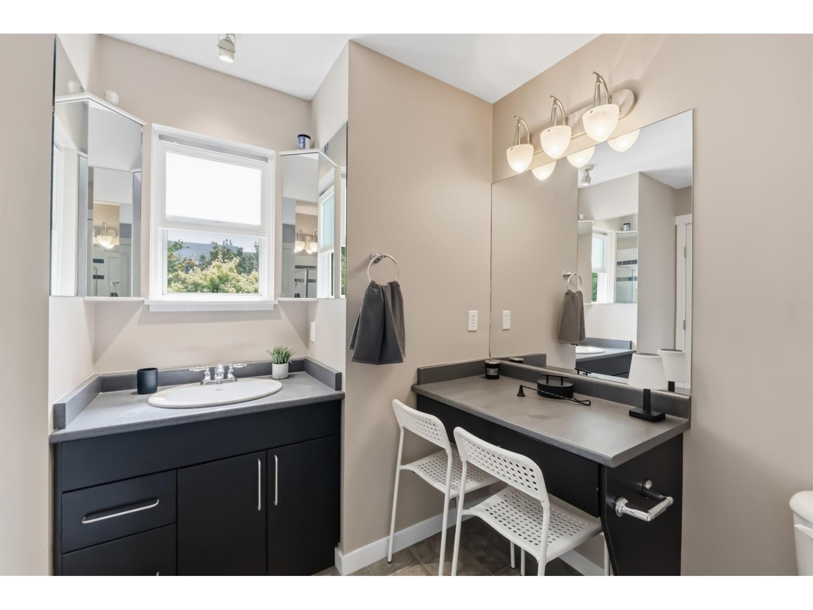 3 Bed, 3 Bath House for Sale in Surrey – 23 6575 192 STREET, Surrey – MLS# R3155045 - Image 22