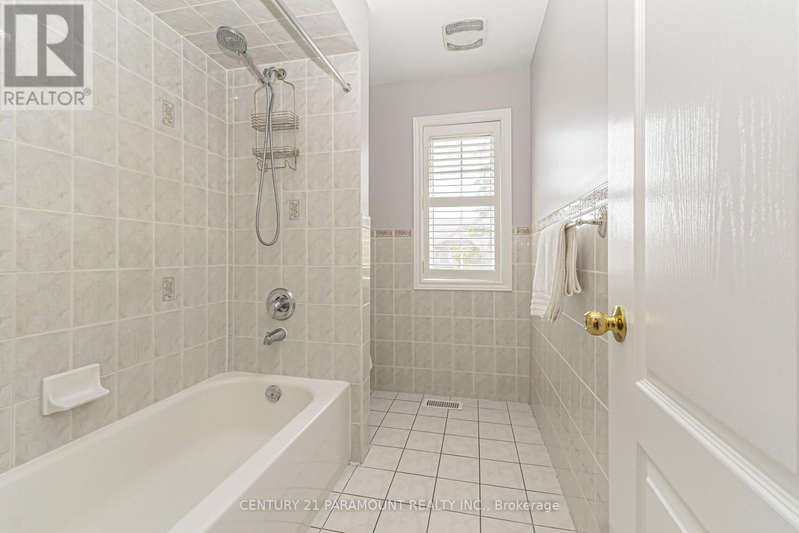 56 DOVEHAVEN CRESCENT - 23