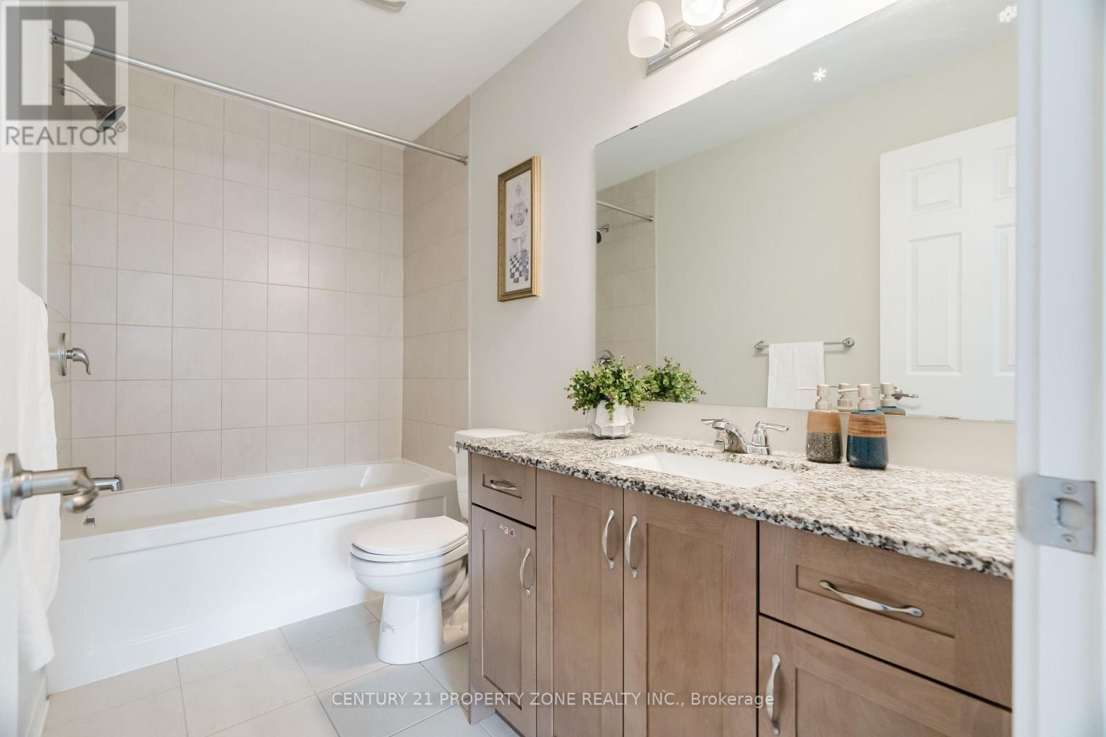 1060 CURRAGLASS WALK - 20