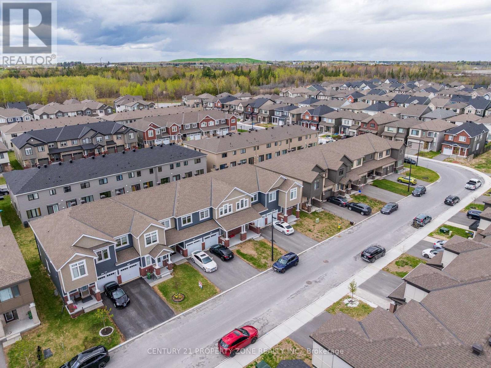 1060 CURRAGLASS WALK - 23