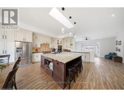 Mud room - 5 Echo Villa Avenue, Brantford, ON N3S6X8 Photo 14