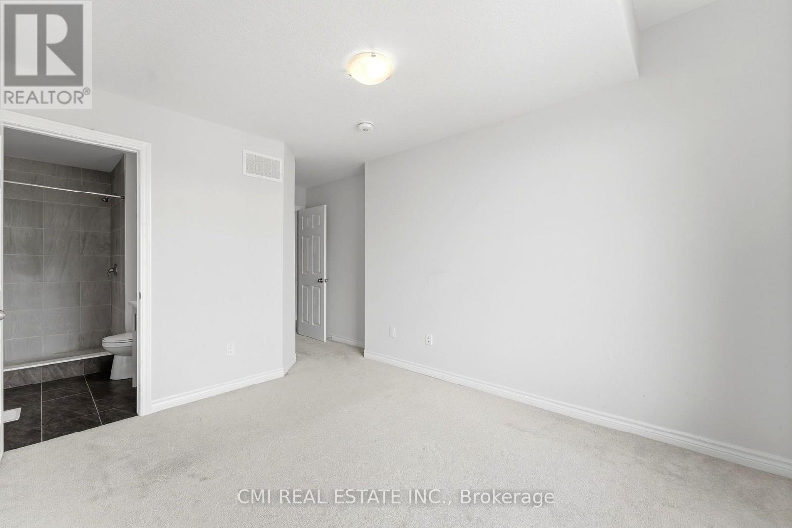 #126 677 PARK ROAD N - 26