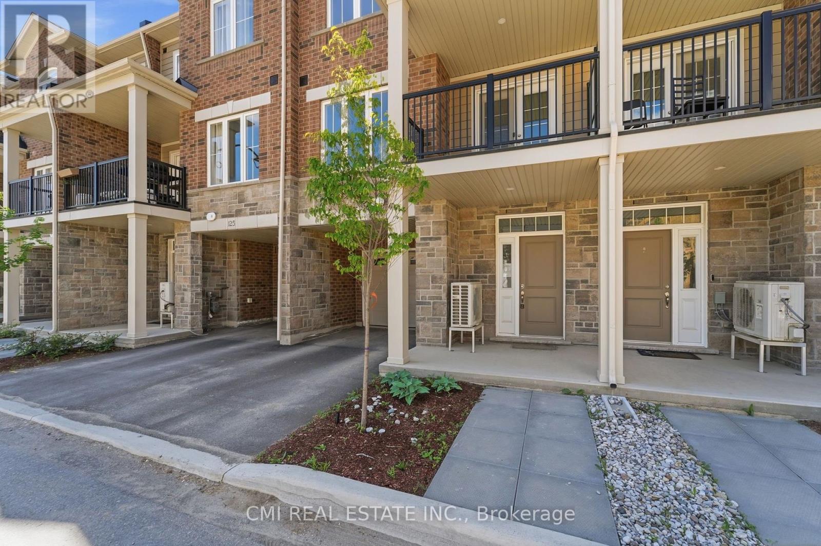 #126 677 PARK ROAD N - 4