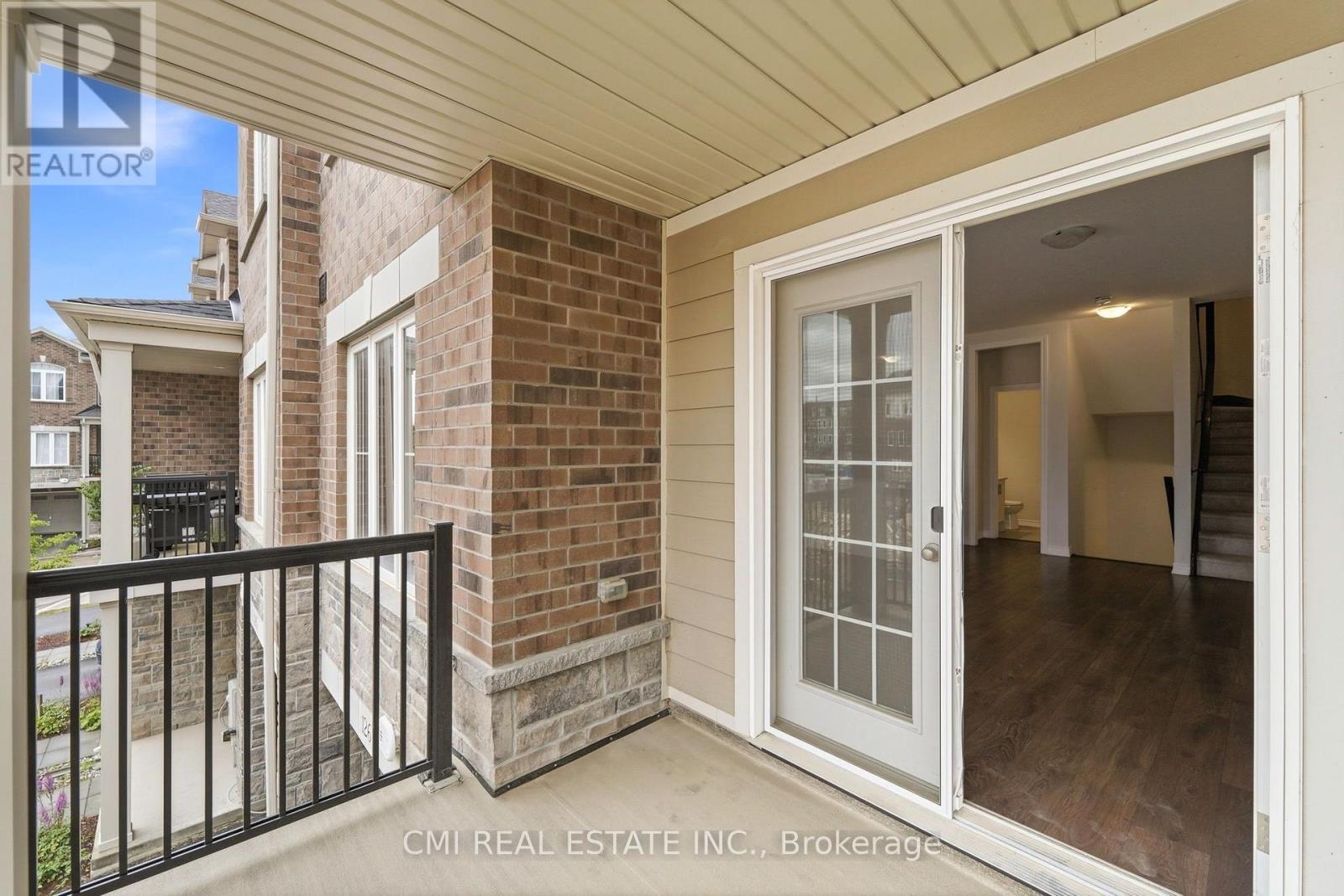 #126 677 PARK ROAD N - 43