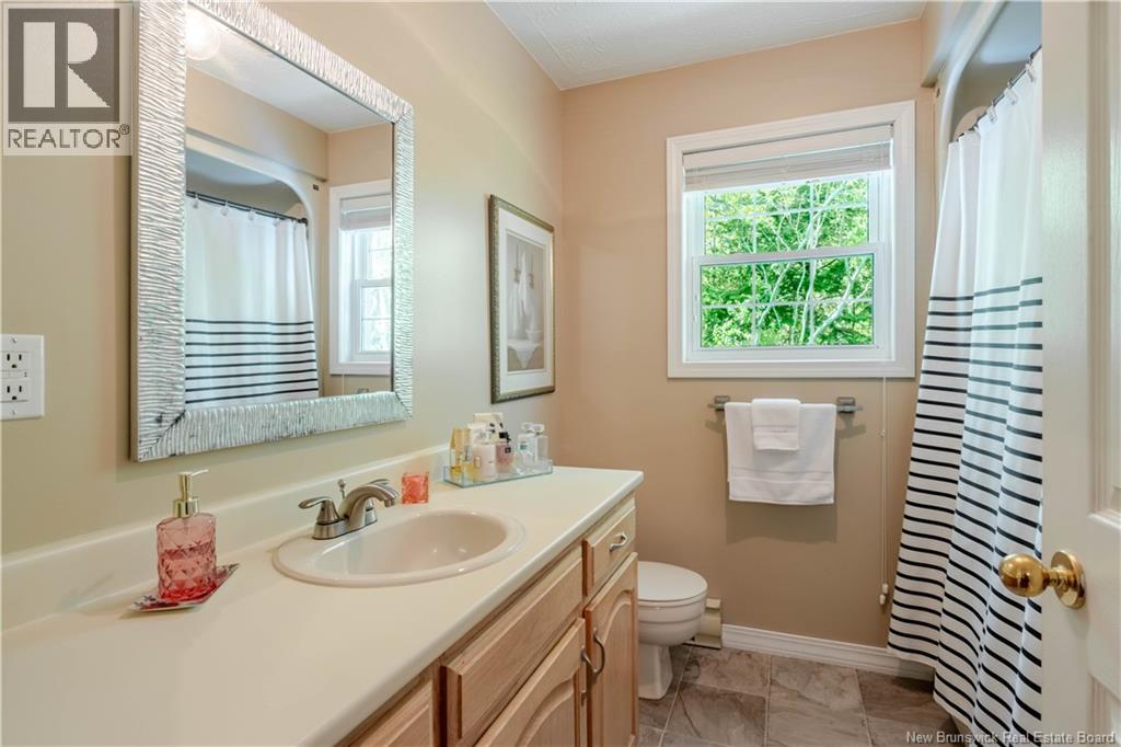 84 Tudor Avenue - 33