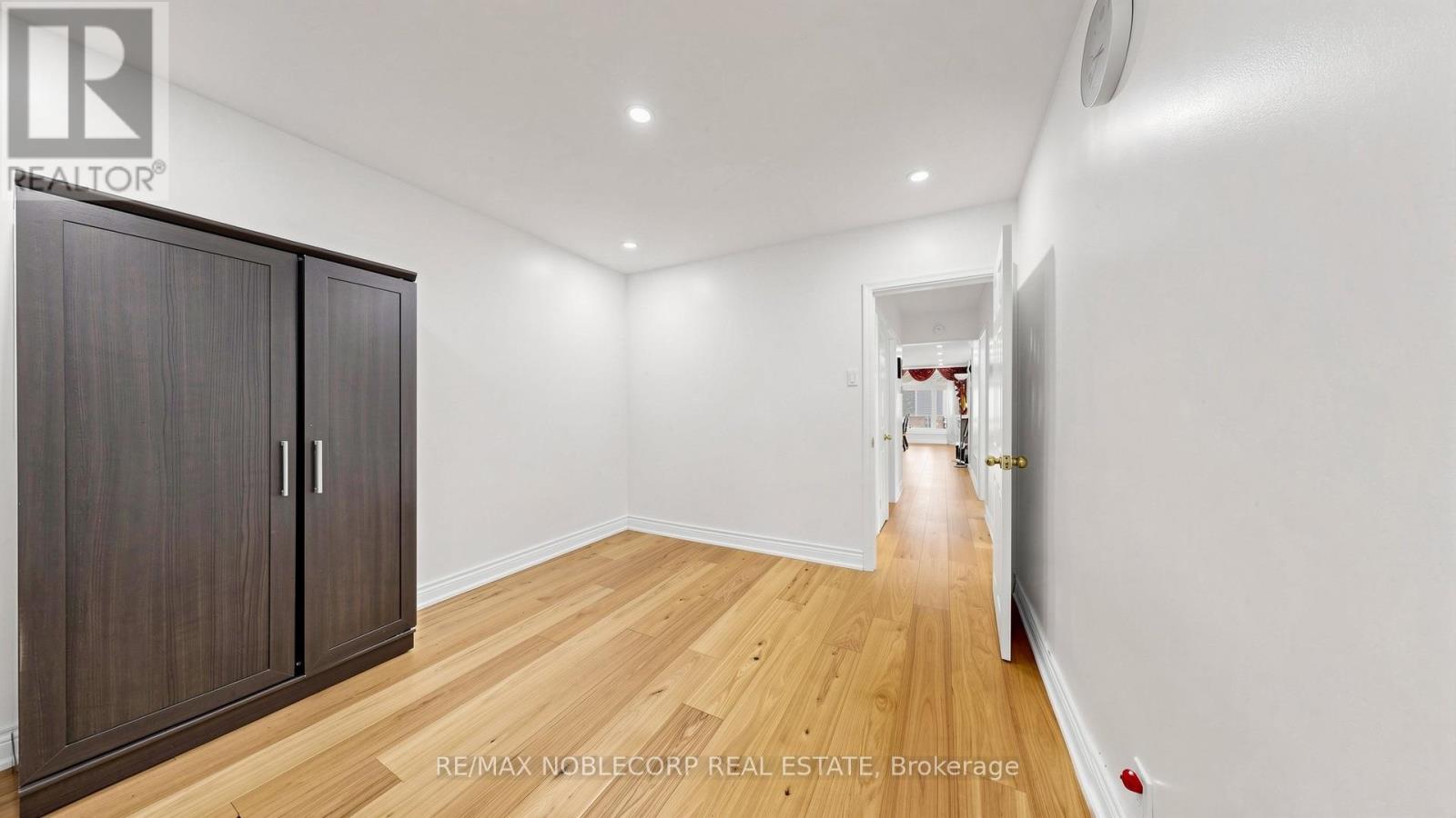 95 SNOWOOD COURT - 18
