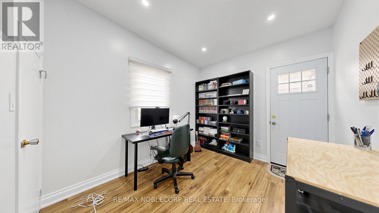 95 SNOWOOD COURT - 19