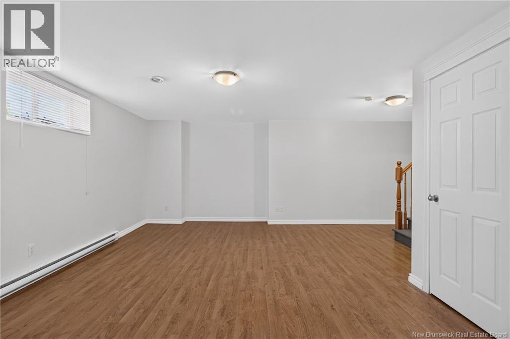 302 Lonsdale Drive - Image 31