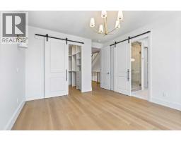 2011 28 Avenue SW - photo 25