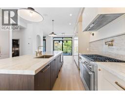 2011 28 Avenue SW - photo 14