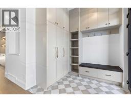 2011 28 Avenue SW - photo 4