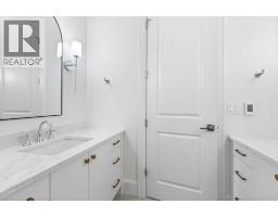 2011 28 Avenue SW - photo 34