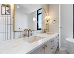 2011 28 Avenue SW - photo 30