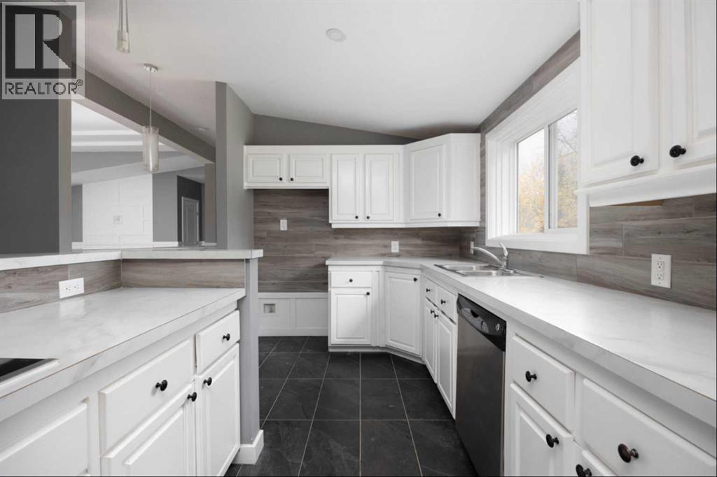 324 EVERGREEN Road - Image 4