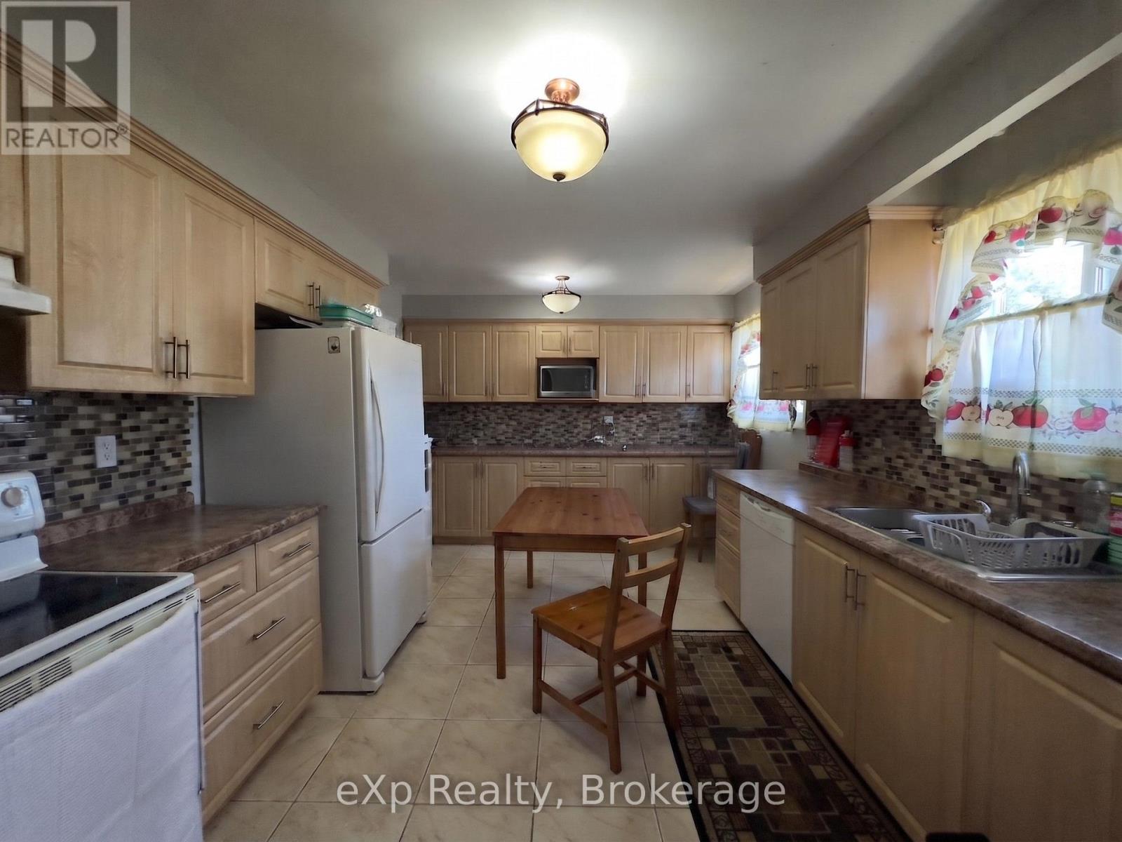 7601 LOCKINGTON CRESCENT - 7