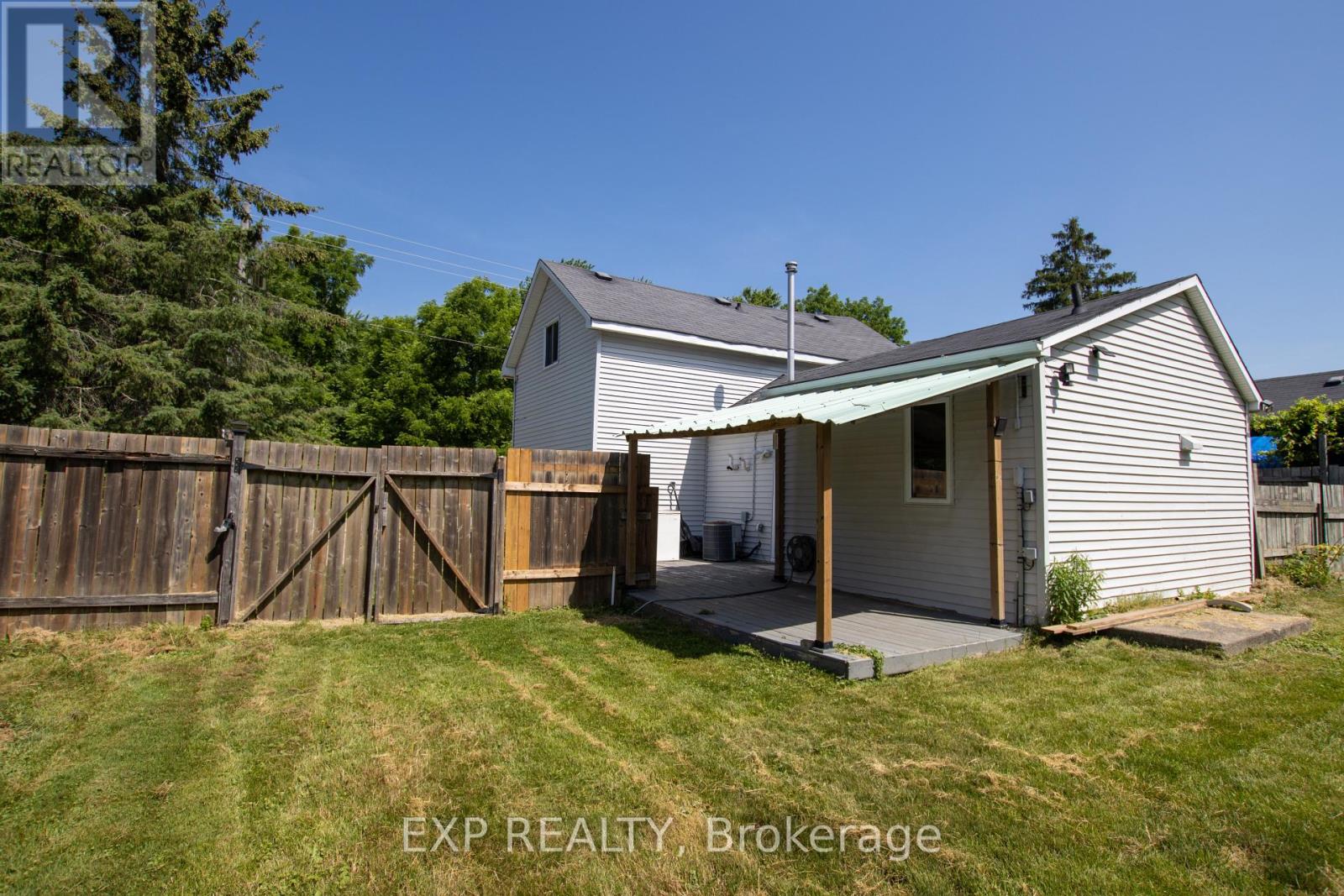 190 MUNROE STREET - 35