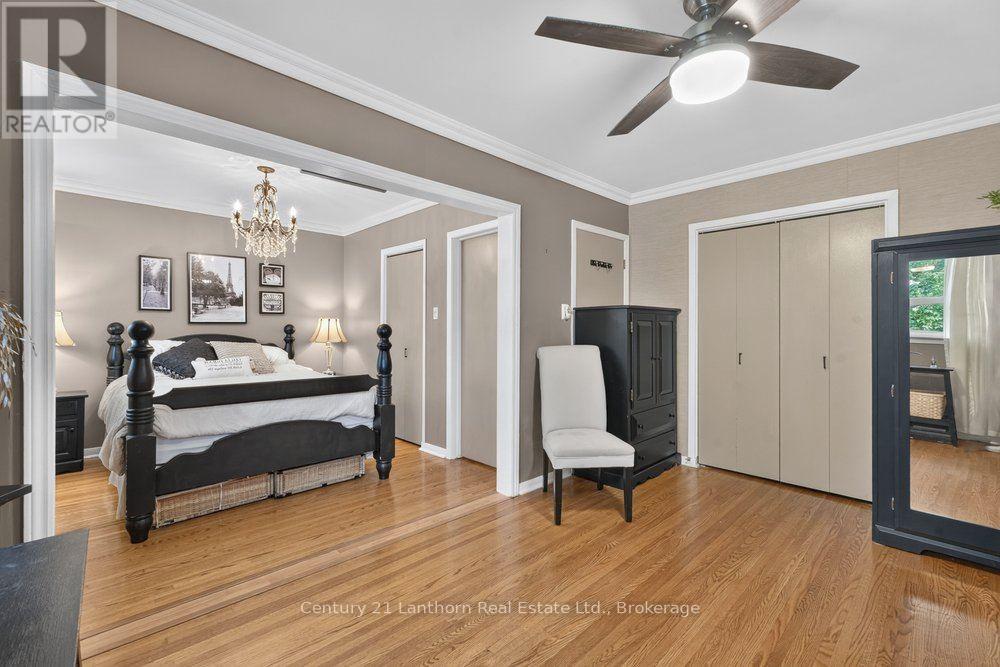 333 JEFFCOAT DRIVE - 18