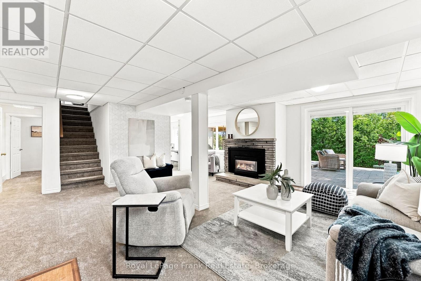 2 CRESTWOOD AVENUE - Image 22