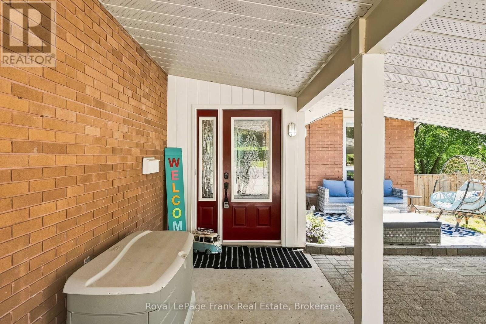 2 CRESTWOOD AVENUE - Image 6