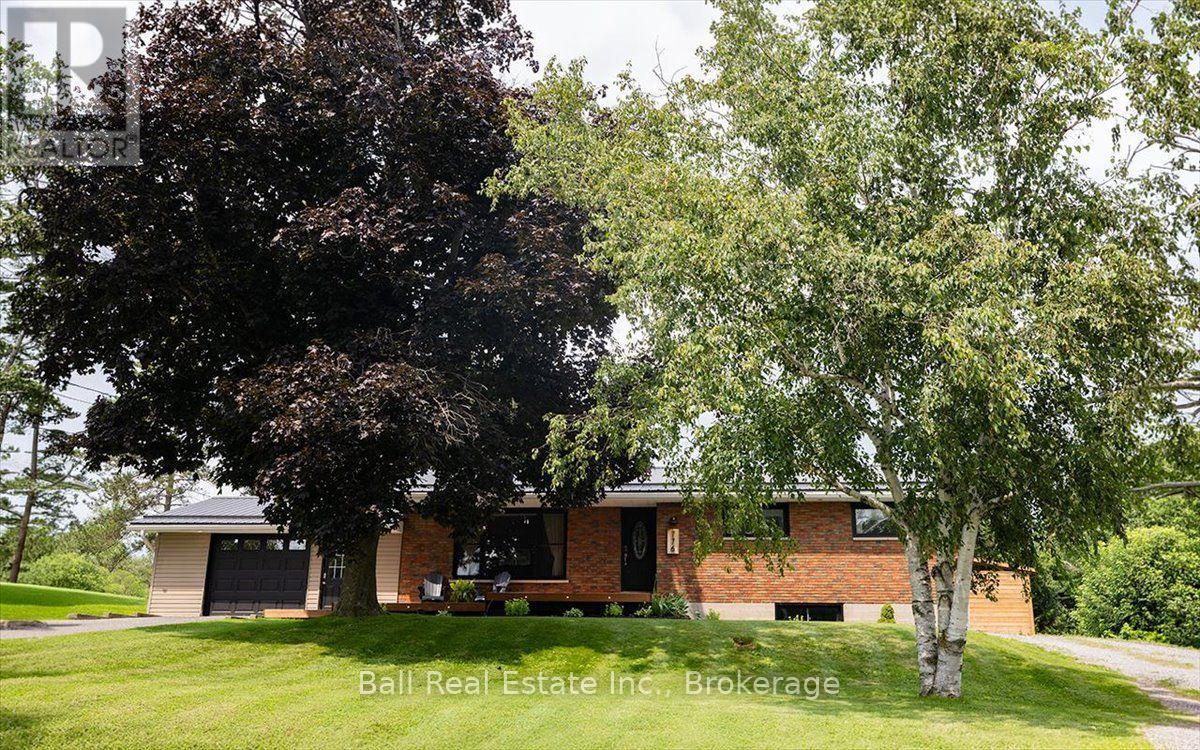 776 DONOGHUE CRESCENT - 2