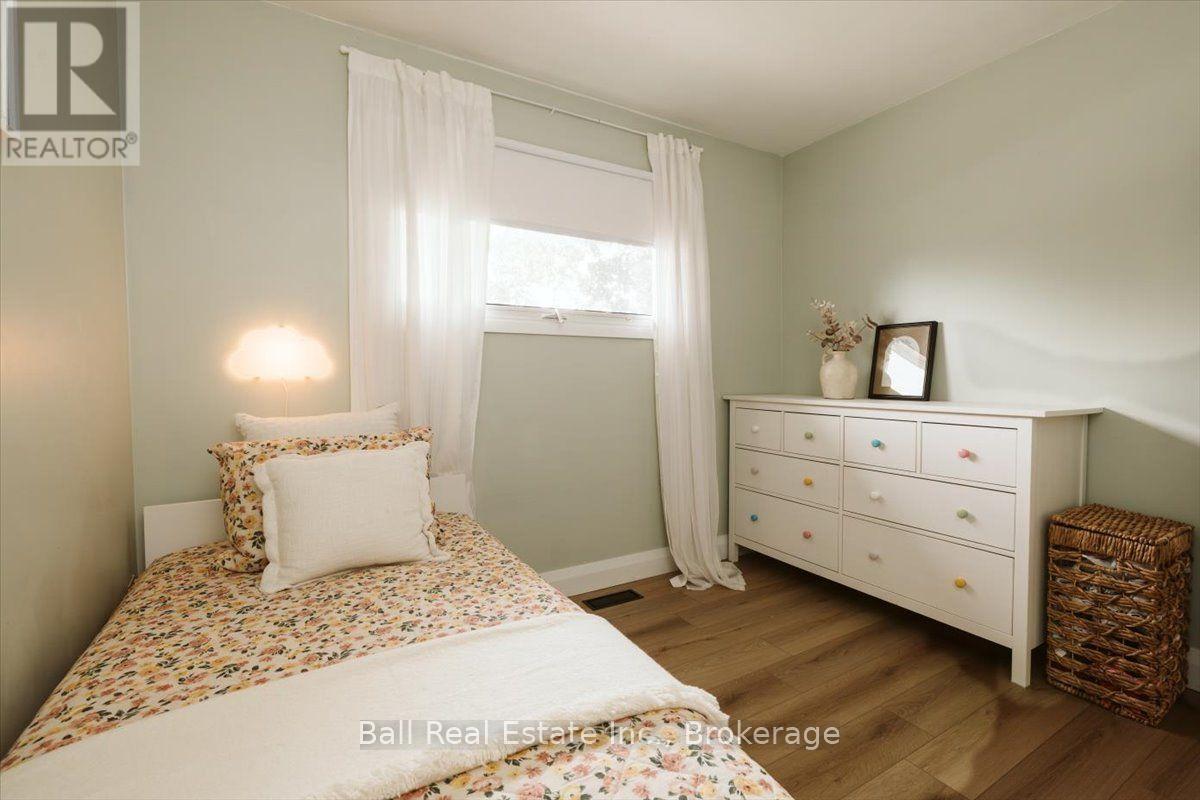 776 DONOGHUE CRESCENT - 21