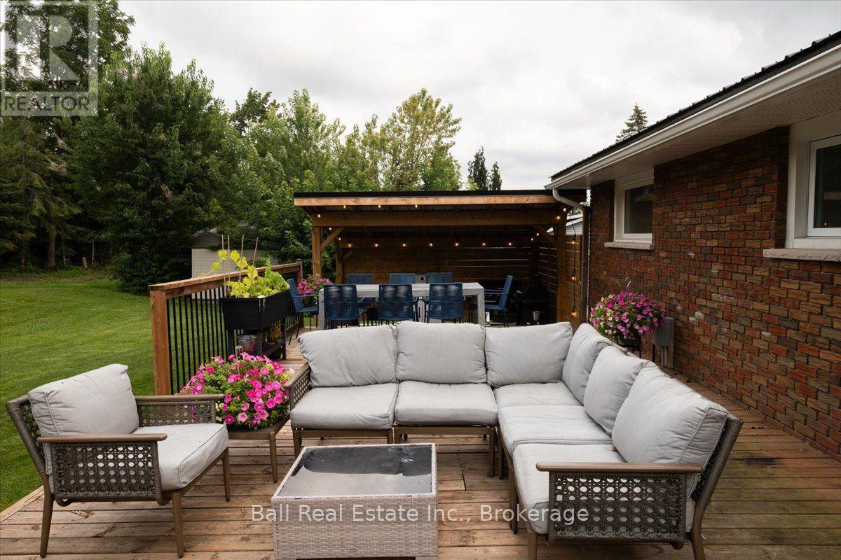 776 DONOGHUE CRESCENT - 44