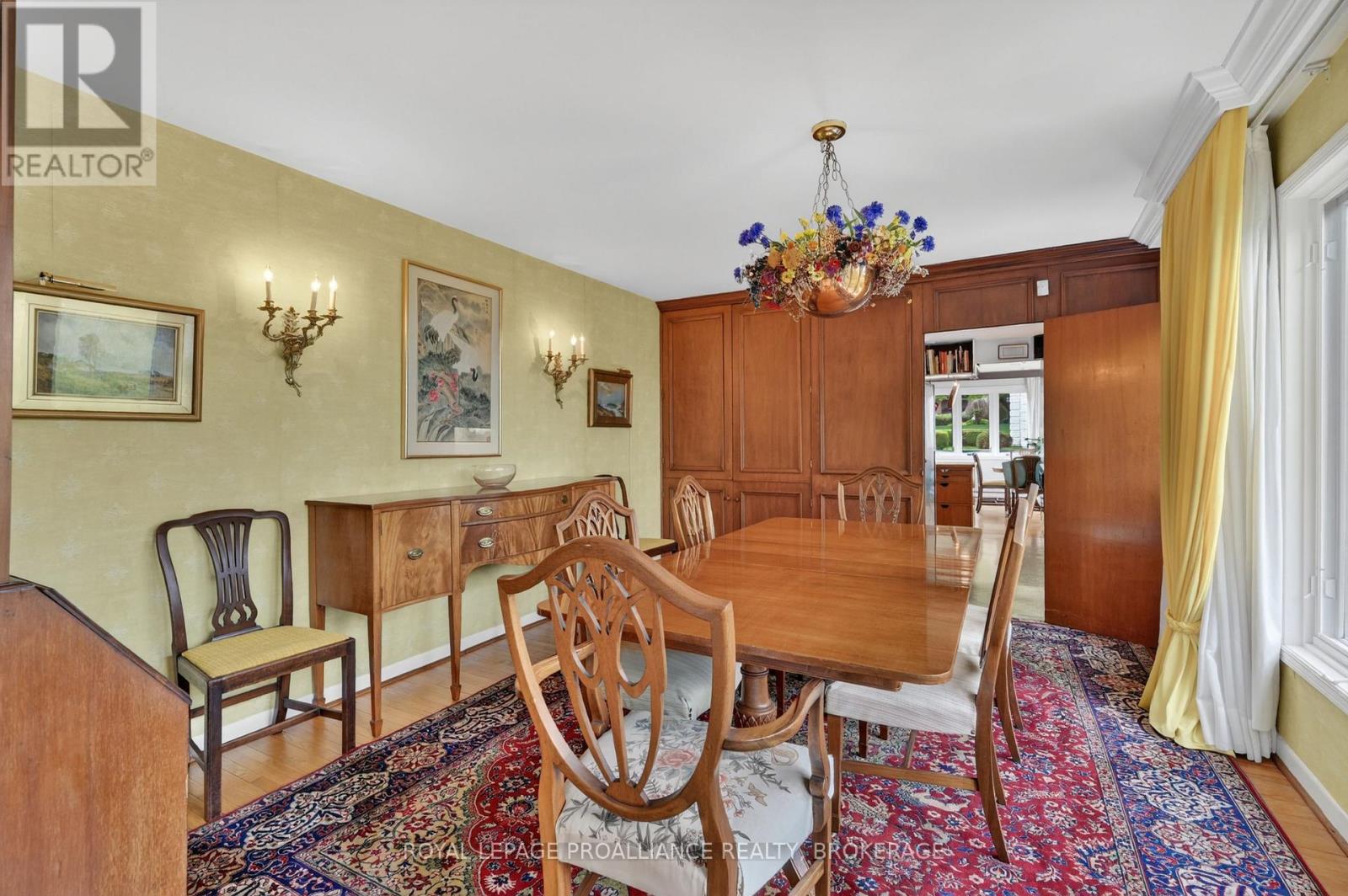 209 FAIRWAY HILL CRESCENT - 13