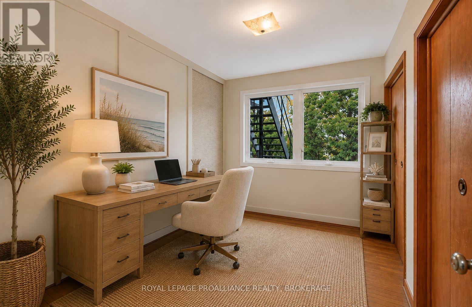 209 FAIRWAY HILL CRESCENT - Image 30