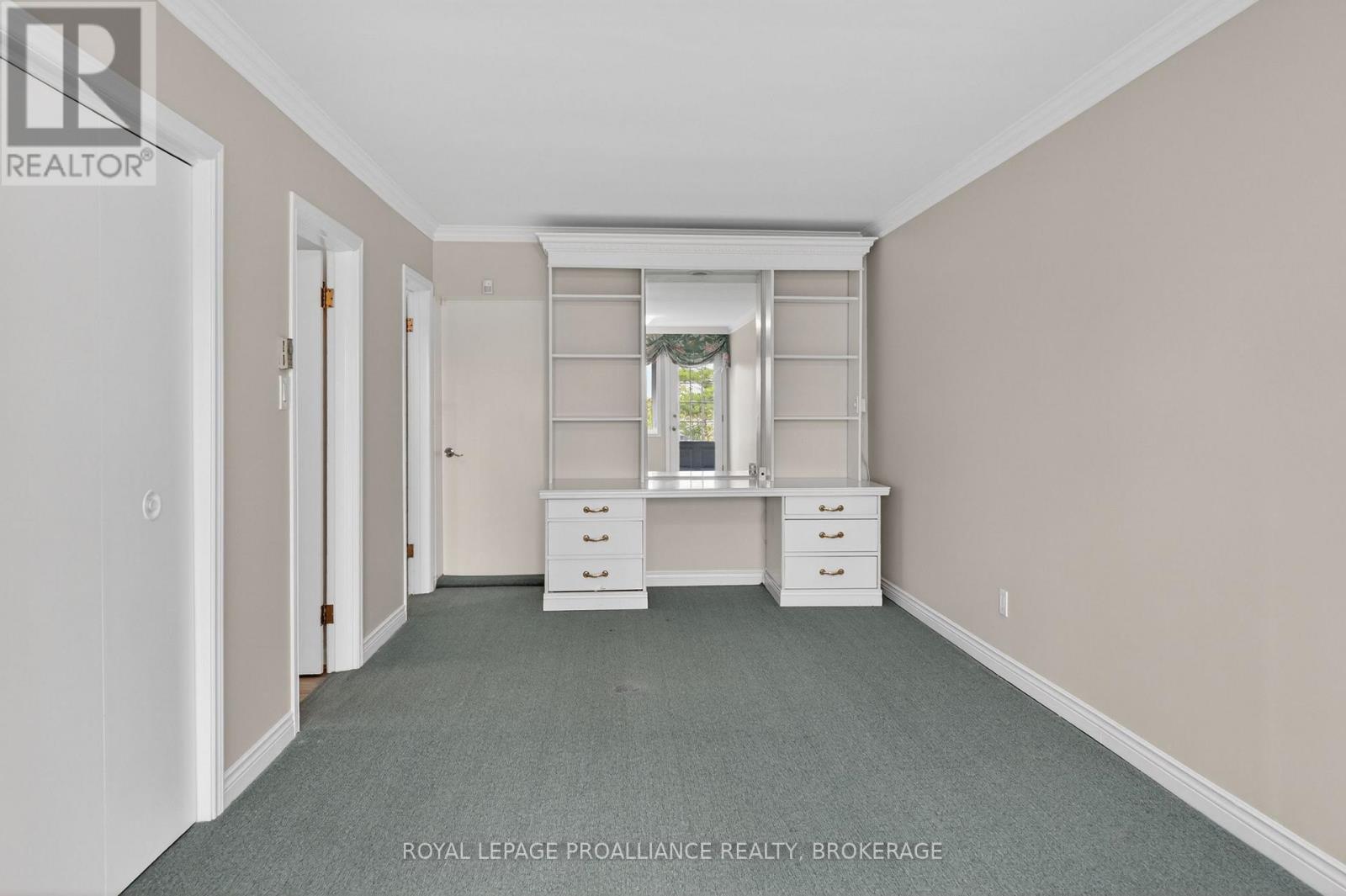 209 FAIRWAY HILL CRESCENT - Image 37