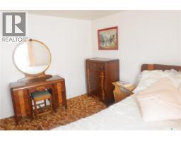 311 7th Avenue E, Assiniboia, SK S0H0B0 Photo 20