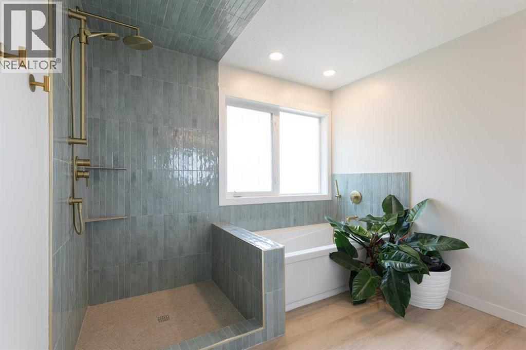 1280 4 Avenue - Image 25
