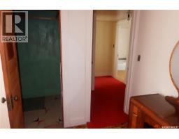 311 7th Avenue E, Assiniboia, SK S0H0B0 Photo 21