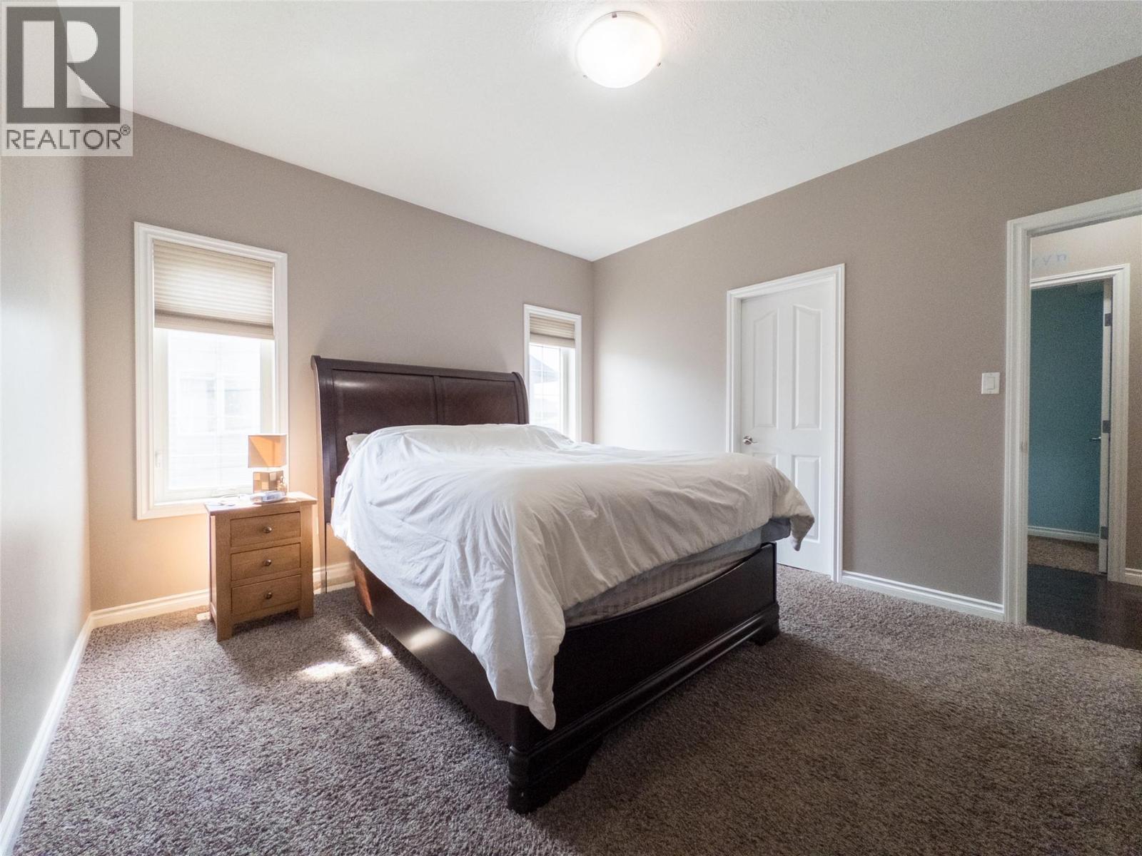 8705 18 Street - 12