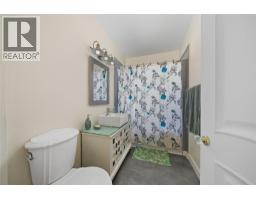 597 Binns Street, Trail, BC V1R3L3 Photo 18