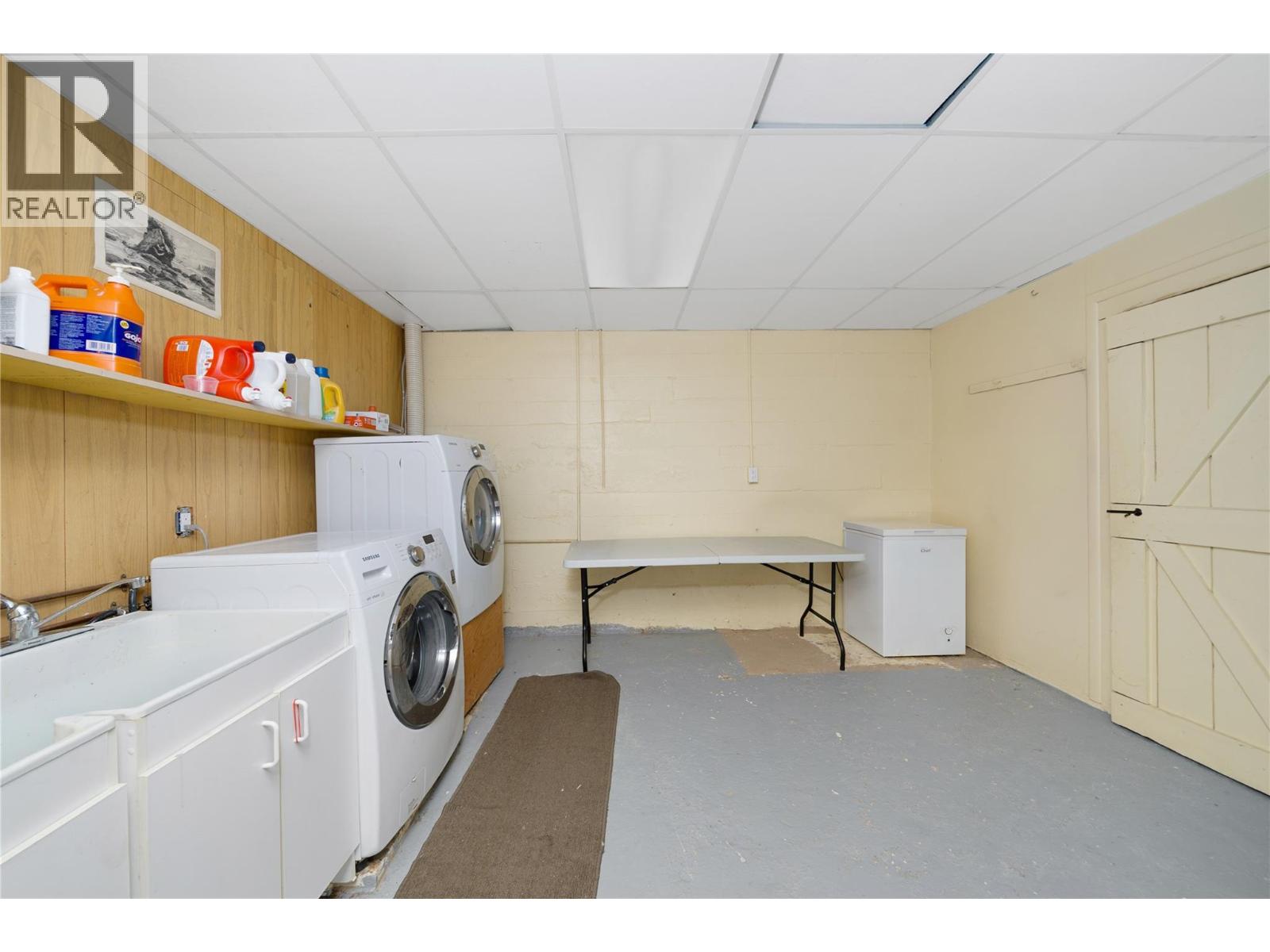 597 BINNS Street - Image 29