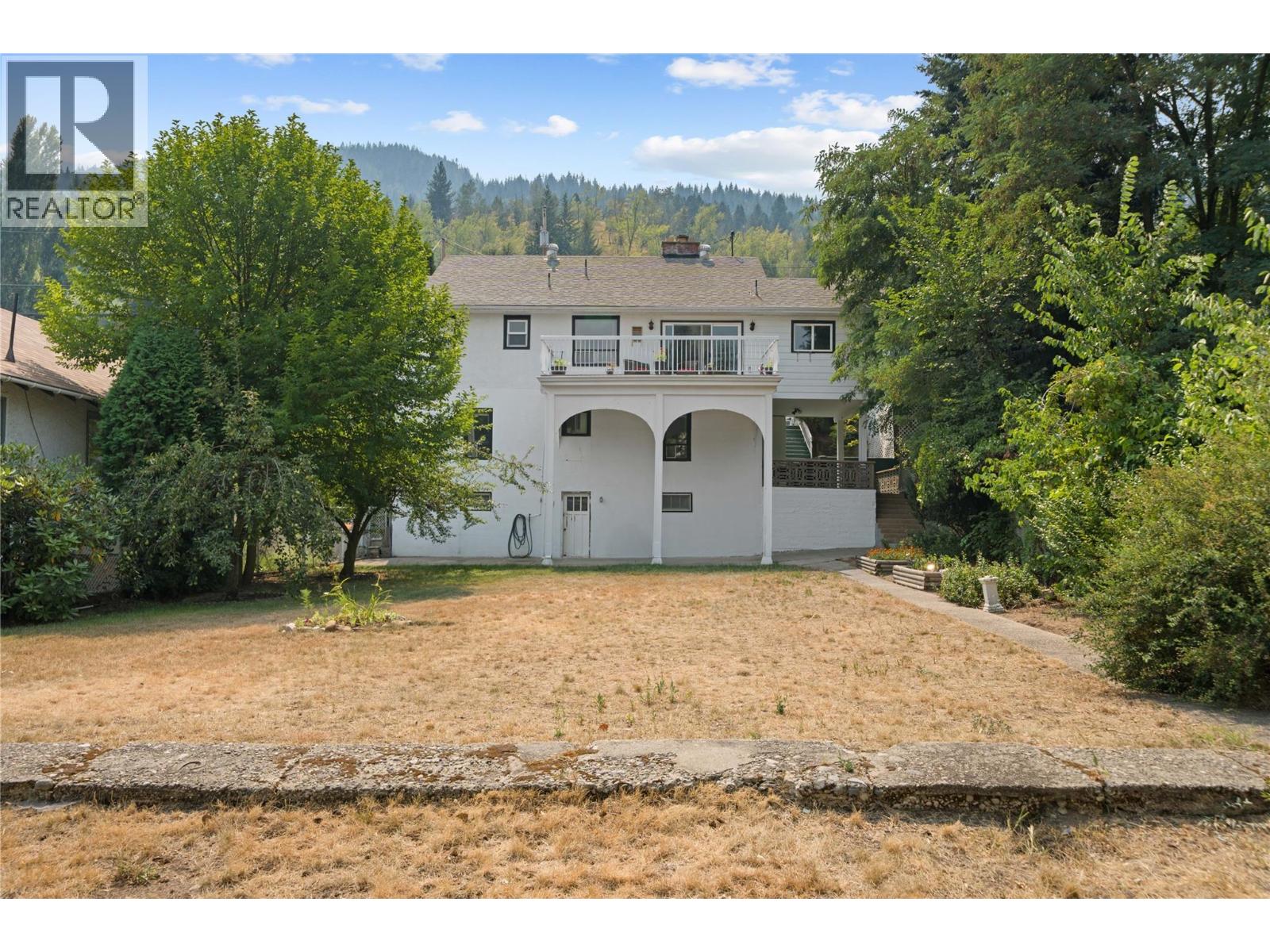 597 BINNS Street - Image 43