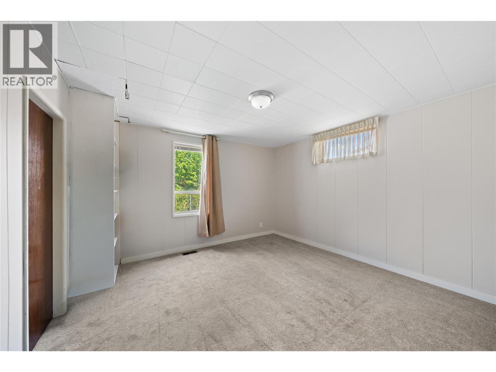 597 BINNS Street - 25