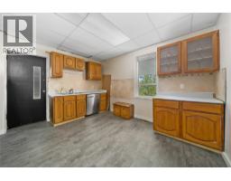 597 Binns Street, Trail, BC V1R3L3 Photo 21