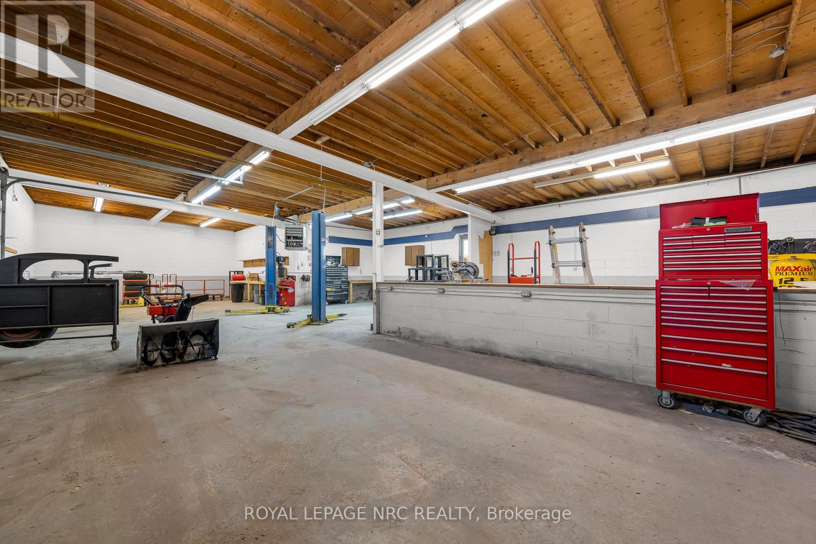 192 BURGAR STREET - 19