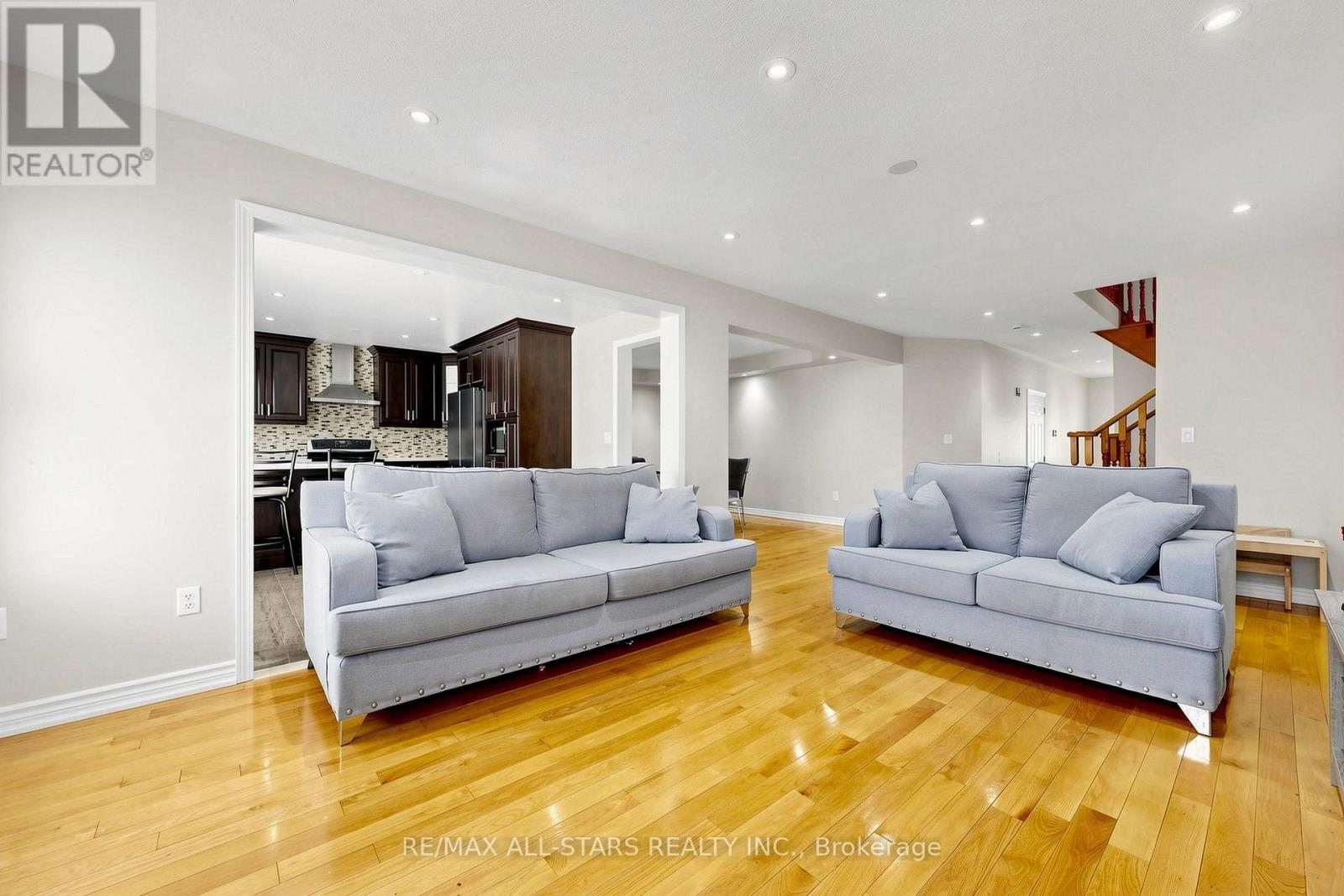 13 BOULDERBROOK DRIVE - 7