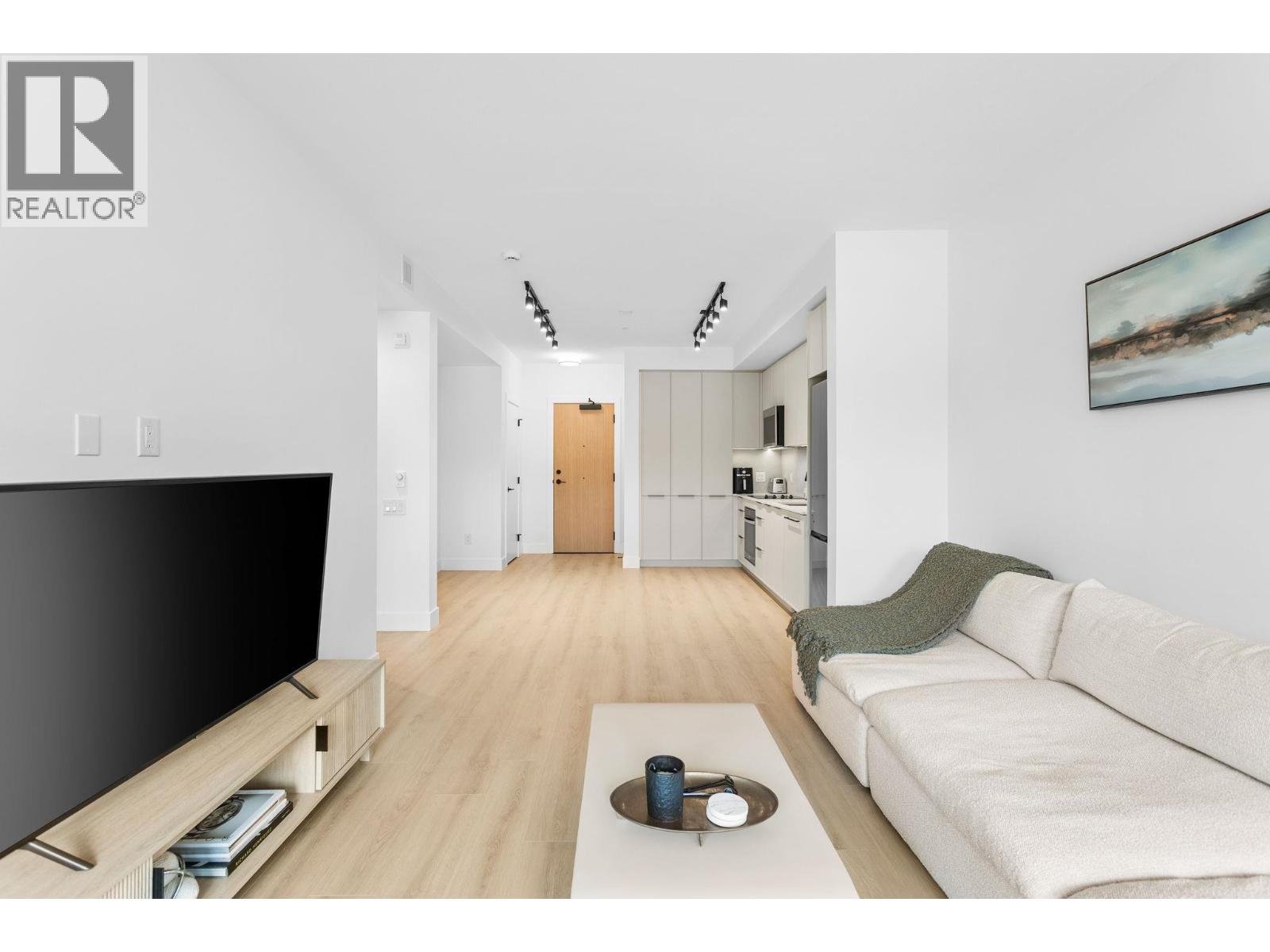 216 3055 MURRAY STREET, Port Moody