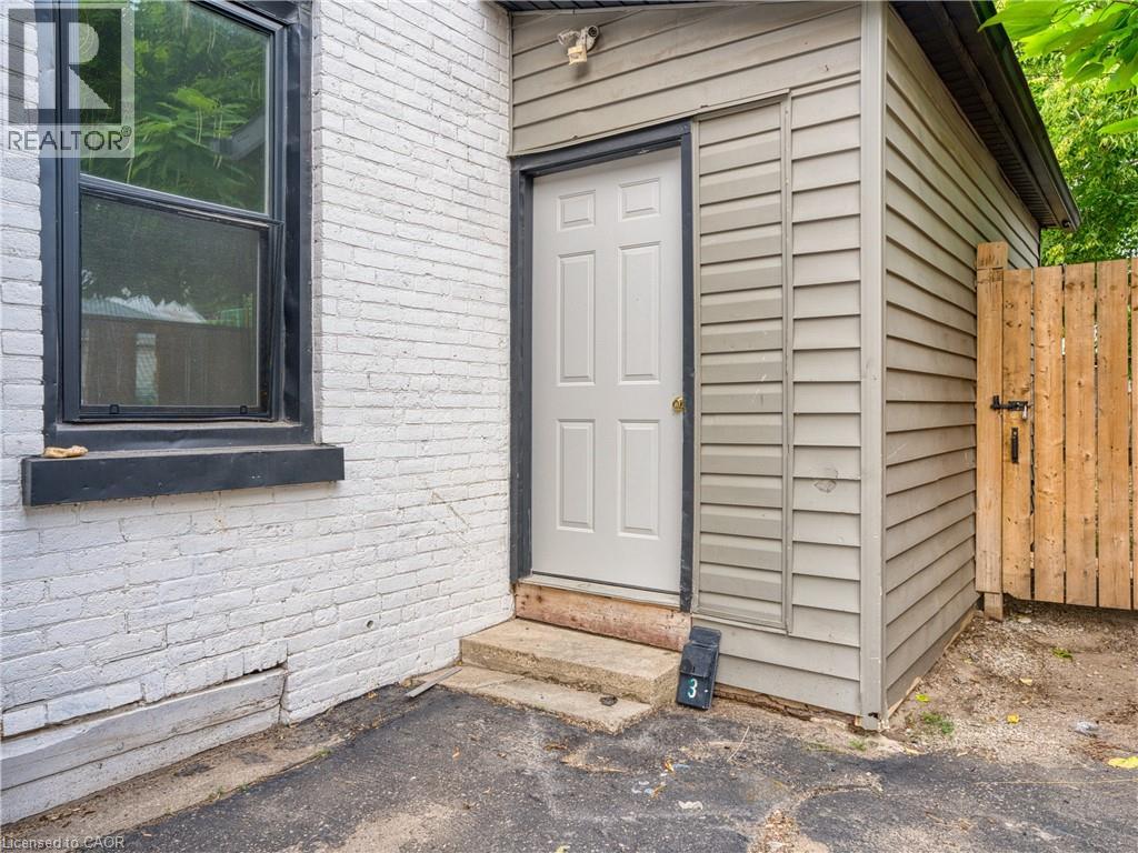 1 Bed, 1 Bath Apartment for Rent in London – 338 HAMILTON Road Unit# 3, London - Image 4