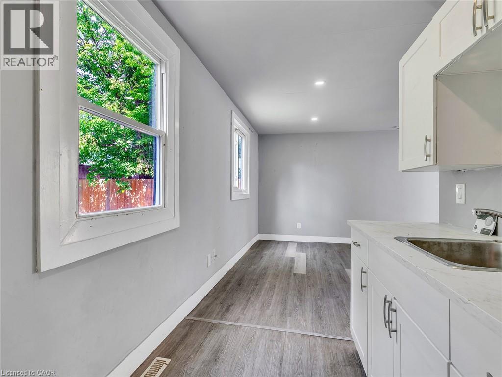 1 Bed, 1 Bath Apartment for Rent in London – 338 HAMILTON Road Unit# 3, London - Image 10