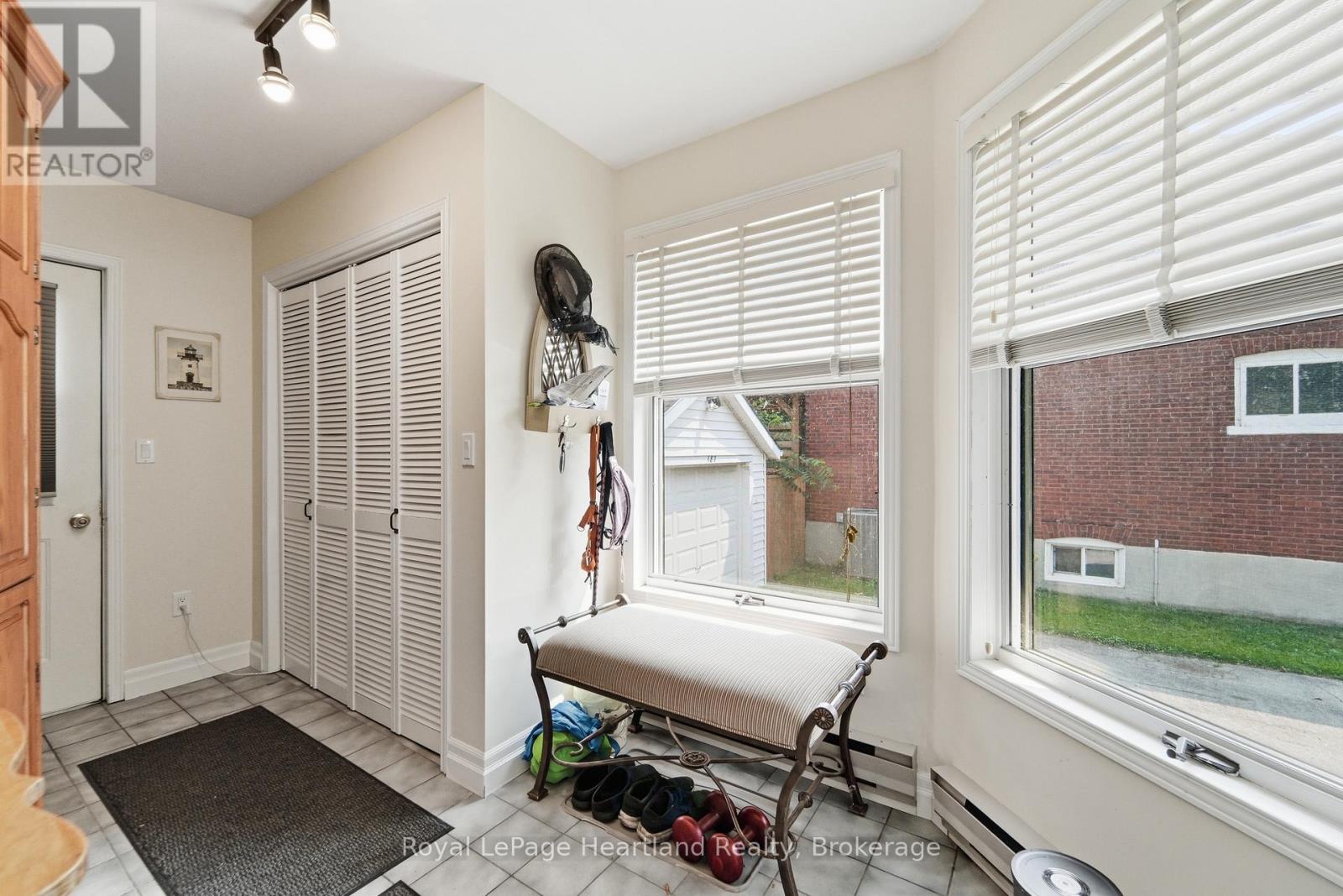 187 CAMERON STREET - 16