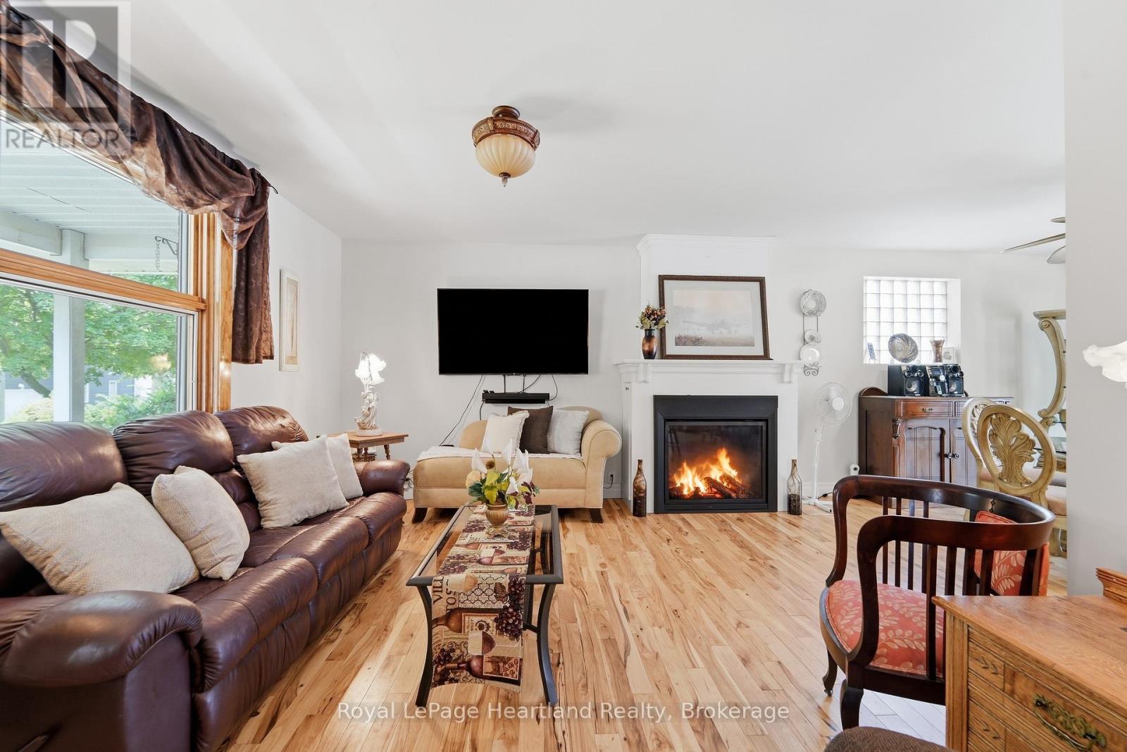 187 CAMERON STREET - 7