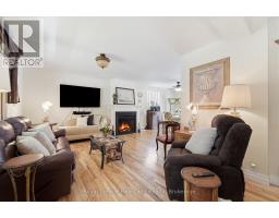 Foyer - 187 Cameron Street, Goderich), ON N7A3K9 Photo 6