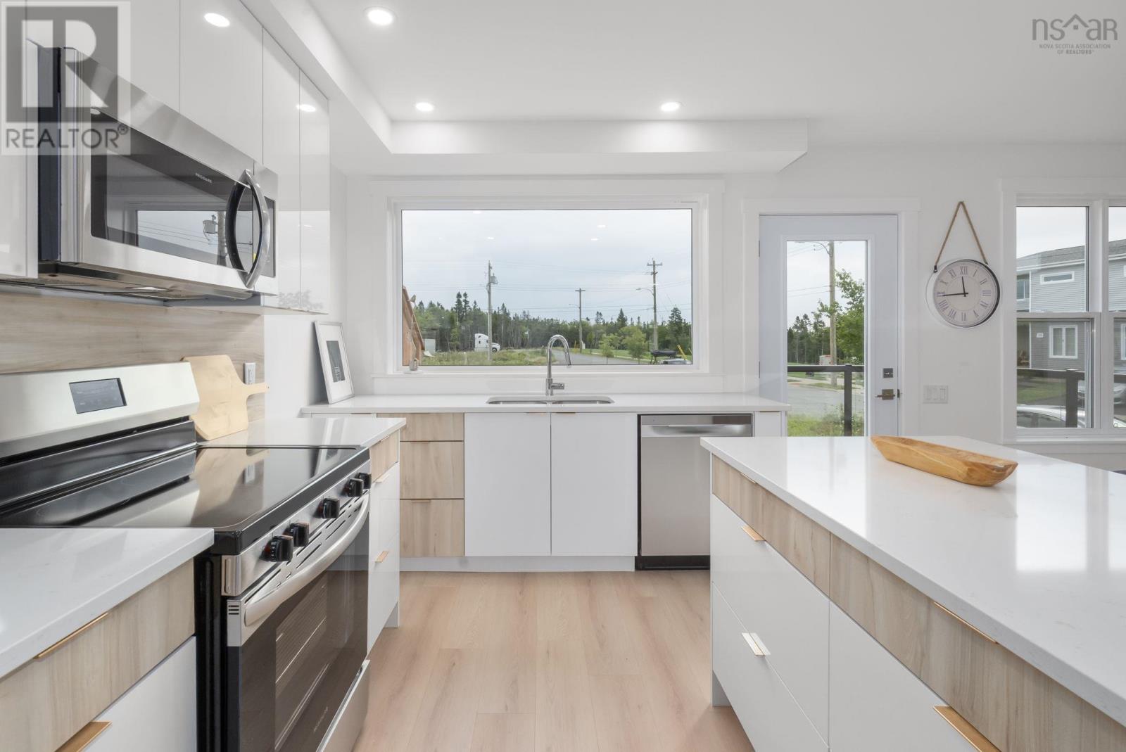 52 Berm Street - 18
