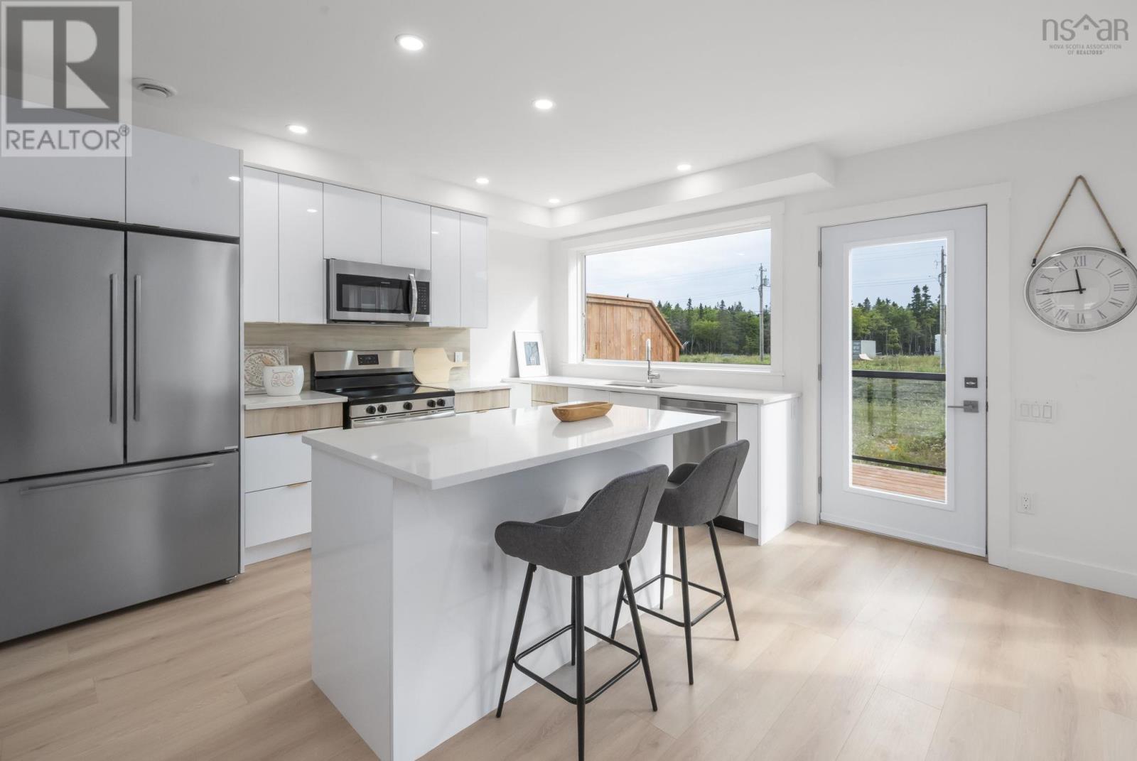 52 Berm Street - 13